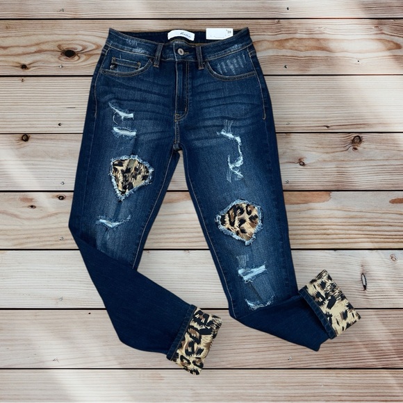 Kancan Mid Rise Ankle Skinny Leopard Patch Distressed Blue Jeans Size 9/28 - Picture 2 of 8